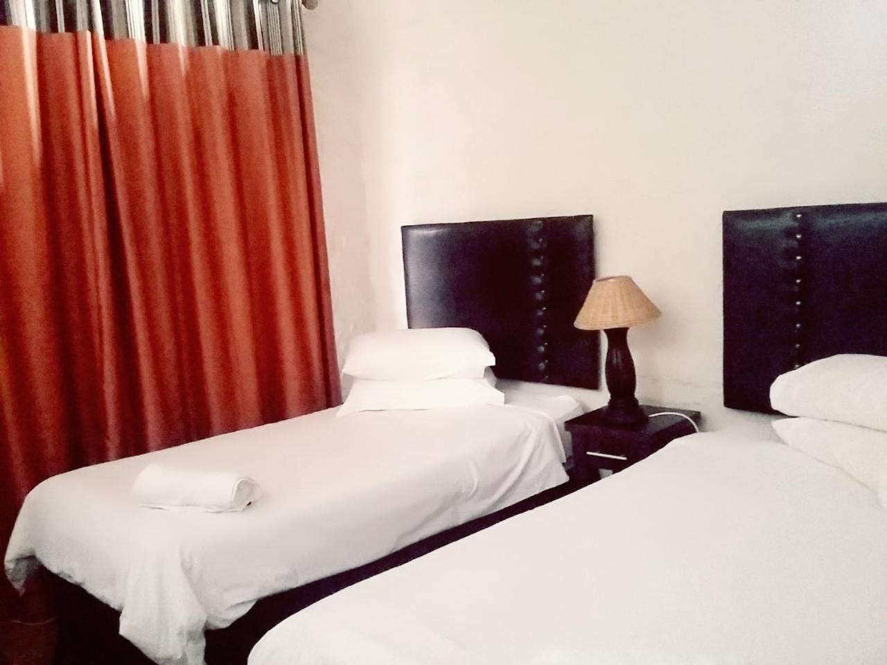 Bains Game alojamiento Bloemfontein Exterior foto